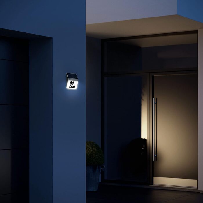 Сонячний LED-світильник Steinel XSolar LH-N, нержавіюча сталь, датчик сутінків, LiFe-акумулятор 2500 мАг, з підсвічуванням номера будинку, 22,7 x 24,2 x 5,1 см, сріблястий