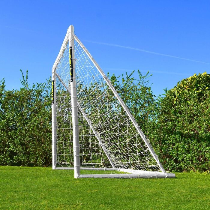 Футбольні ворота FORZA 2,4 м x 1,8 м На старт, гол Всепогодні футбольні ворота з міцного ПВХ плівка для воріт, футбольний м&39яч та сумка для перенесення опціонально. 1. Тільки ворота