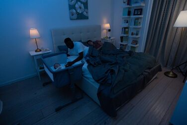 Дитяче ліжечко Chicco Next2Me Essential для новонароджених, приліжкове ліжечко, сумісне з різними ліжками, регульована висота, гарна циркуляція повітря, матрац і сумка в комплекті, 0-6 місяців, біле