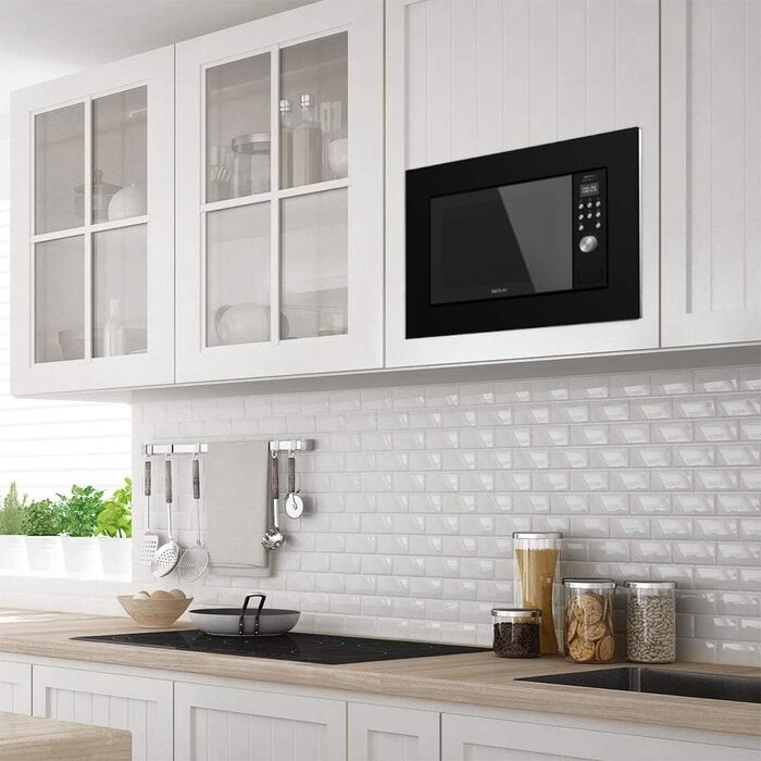 Цифрова і вбудована мікрохвильова піч GrandHeat 2000 вбудована в чорному кольорі. Ємність 20 літрів з грилем і потужністю 700 Вт Black 20 L Digital