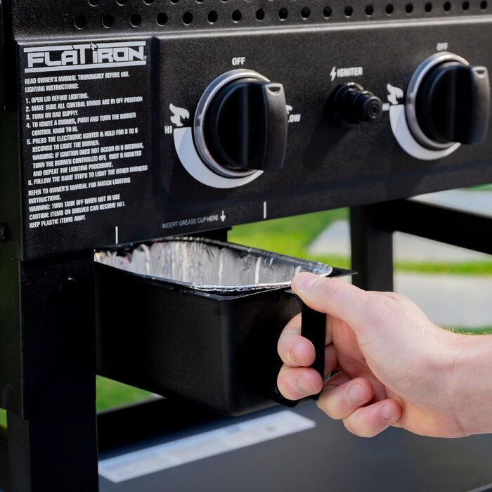 Газовий гриль-планча Char-Griller Flat Iron на 3 пальники, складаний гриль із керамічною сталевою поверхнею, вітрозахистом, 3355 см, чорний