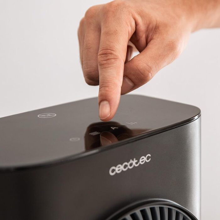 Енергоощадний обігрівач Cecotec ReadyWarm 2070 Max Force Smart, 2000 Вт, 2 рівні потужності, 3 режими, LED-дисплей, пульт ДК, регульований термостат, система безпеки, чорний