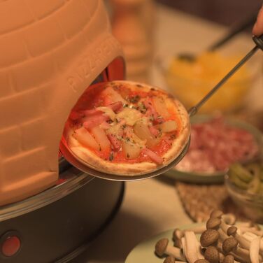 Піч для піци Emerio PIZZARETTE Оригінальна теракотова глиняна витяжка ручної роботи з тепловідбиваючим екраном Запатентована конструкція для сімейних розваг Mini Pizza для 6 осіб Веселощі Зірка No1 ПО-115984.8