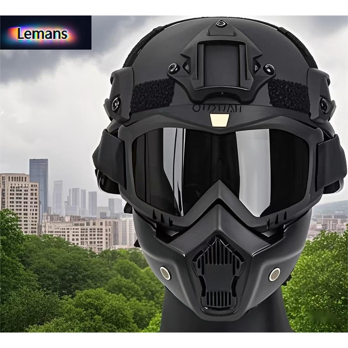 Страйкбольний шолом можна регулювати відповідно до тактичних шоломів, а страйкбольна маска зі знімними окулярами із захистом від запотівання використовується для видів спорту на свіжому повітрі, таких як страйкбол, пейнтбол та ігри з комп&39ютерної графік