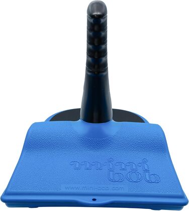 Дитяча пластикова шапка на зиму синя