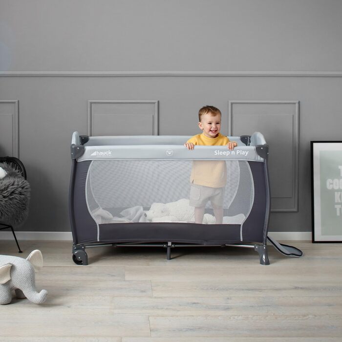 Дорожнє ліжечко Hauck Sleep N Play Go Plus з сумкою для перенесення, колесами, ігровою зоною, компактне та складне, дитяче дорожнє ліжечко для малюків від народження до 15 кг (Stone) Stone Sleep N Play Go Plus