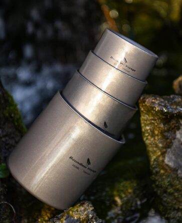 Титанова кружка для кемпінгу на відкритому повітрі 300 мл Дорожня кружка з подвійними стінками, ізольована чашка, складна кавова посуд, легкий міцний посуд для щоденного використання, походів Ti3029D 300 мл чашка-ti3029d