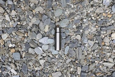 Ізольована пляшка для води - Термос IBT з дорогоцінним камінням - З чашкою - Герметична - Легка як пір&39їнка - Без BPA - Нержавіюча сталь 18/8 - 0,5 л / 0,75 л / 1,1 л Селеніт 1,1 л