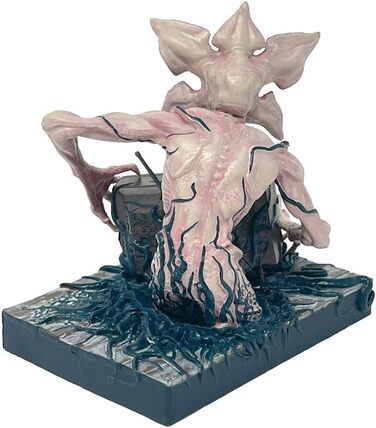 Набір Neamedia Icons Netflix Chill Kit - Дивні дива, Офіційна ліцензія, Флісова ковдра, Колекційна фігурка, Термос, Наліпки, Ідея різдвяного подарунка, Подарунок на день народження