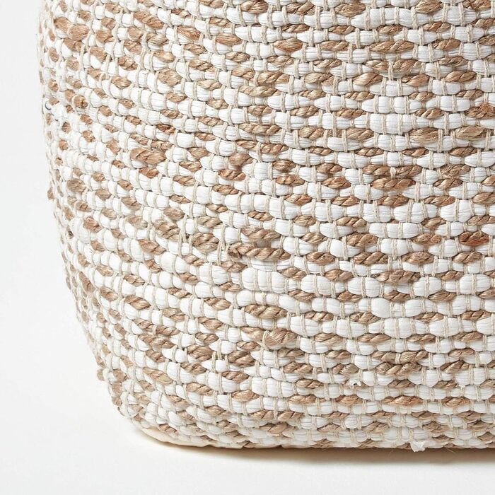 Пуф Homescapes Sierra 40x40 см, ручної роботи з етнічним візерунком у натуральному та білому кольорах, пуф для ніг з джуту та бавовни з наповнювачем у формі мішка 40Г x 40Ш x 40В см