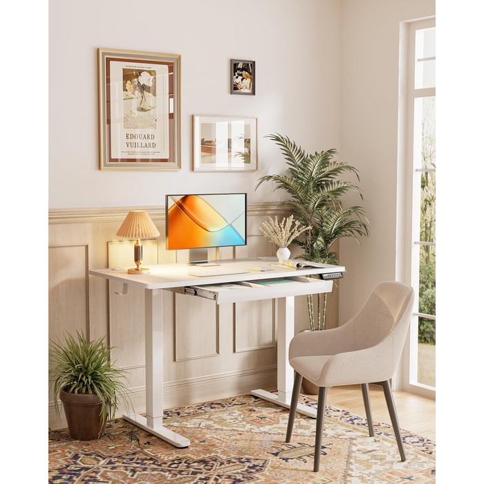 Стіл ErGear з регульованою висотою 120 x 60 см, Електричний стіл з регулюванням висоти з шухлядою та 4 смарт-панелями з функцією пам&39яті, Т-подібна конструкція ніжок для стійкості, Багатосекційна стільниця 120 x 60 см, білий колір шухляда