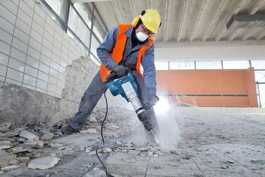 Ударний відбійний молоток GSH 11 VC (потужність 1700 Вт, з патроном SDS-max, 400 мм, вкл. загострене зубило, кейс) Basic