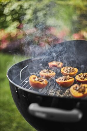 Гриль для вугілля Weber Classic Kettle, діаметр решітки 47 см, решітка для барбекю з порцеляновою емальованою кришкою та чайником,