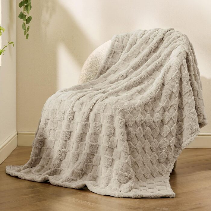 Плед BEDSURE з плюшу з флісу та вовни, плед для дивана, покривало з шаховим візерунком, м&39які теплі картаті пледи для декору кімнати, вітальня та м&39які пледи, світло-коричневий, 150 x 200 см 150 x 200 см 01-світло-коричневий