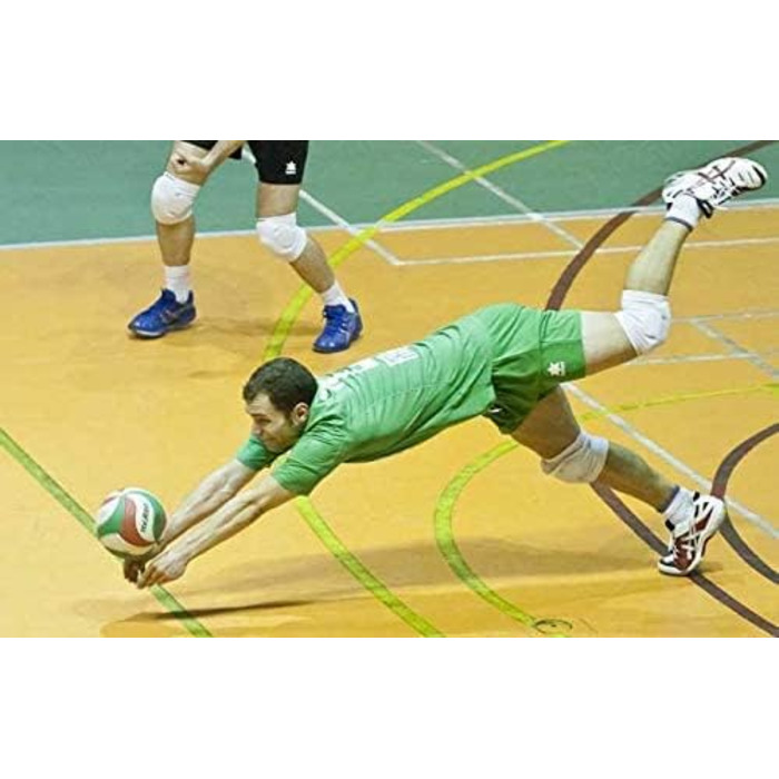 Волейбольний м'яч Molten V 5 M 4500, колір Blanc-vert-Route, білий/зелений/червоний 5