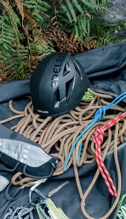 Шолом для скелелазіння Edelrid Zodiac 3R - розмір 55-61 см (зовнішня оболонка виготовлена з перероблених альпіністських мотузок) нічний