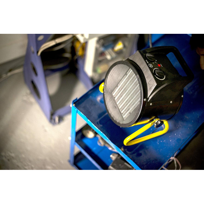 Генератор гарячого повітря Stak STH2000W потужністю 2 кВт. Керамічна технологія для швидшого нагрівання. 2 швидкості, із запобіжним термостатом та функцією вентилятора. Кабель 140 см, 2 Вт, чорний