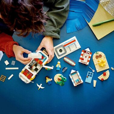 Конструктор LEGO Creator 31138 Beach Camper Van для дітей віком від 4 років