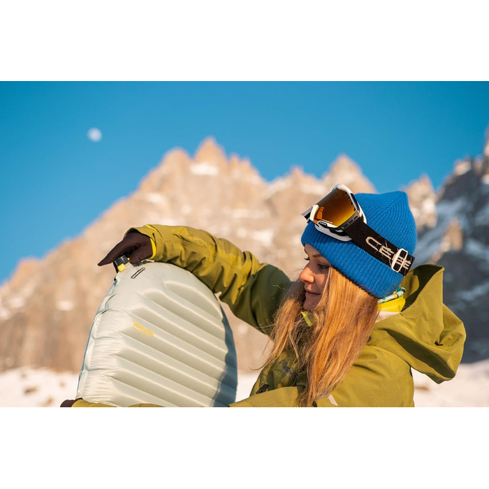 Ультралегкий килимок для кемпінгу та походів Therm-a-Rest NeoAir XTherm NXT Neptune Regular 183 x 51 см з оновленою сумкою для зберігання