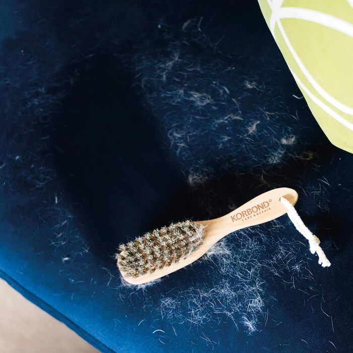 Двостороння щітка для одягу Korbond