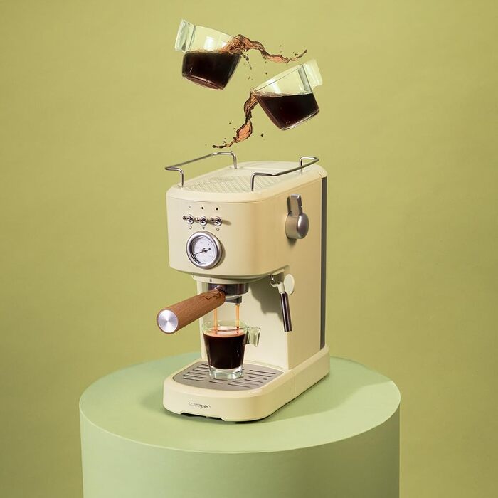 Кавоварка Compact Power Espresso 20 Retro Green 1100 Вт, 20 бар, система термоблоків, поворотний відпарювач, важіль фільтра з подвійним виходом і 2 фільтрами, 1,25 літра з манометром зеленого кольору