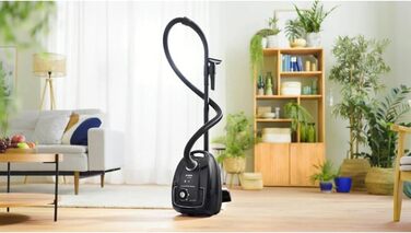 Пилосос із мішком Bosch Serie 4 BGL38BA2H, компактний та легкий, місткість 4 л, гігієнічний фільтр, радіус дії 10 м, чорний
