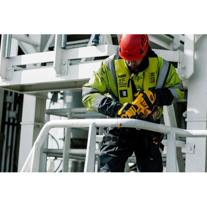 Компактна акумуляторна пила Dewalt DCS367NT (компактна конструкція, безщітковий двигун, висока швидкість різання завдяки високому