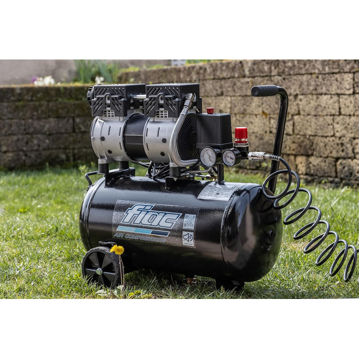 Малошумний мобільний повітряний компресор FIAC SUPERSILENT 24, безмасляний, максимальний тиск 8 бар, 1 к.с., 24-літровий бак, ріве