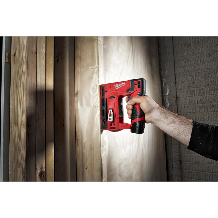 Степлер Milwaukee M12BST-202X, 2.0Ah 12В з акумулятором