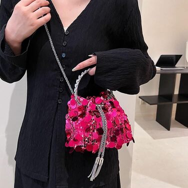 Блискуча вечірня сумочка-відерце з паєтками та металевою китицею. Сумка на шнурку, з ланцюжком, через плече. Чорний, синій.