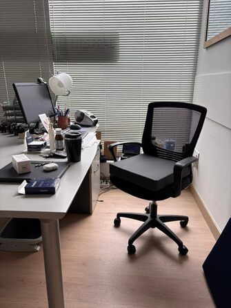 Протипролежнева подушка, в&39язкоеластична, 40x40x7 см - для використання в інвалідних візках, офісах та транспортних засобах - водовідштовхувальний чохол - постуральний дизайн