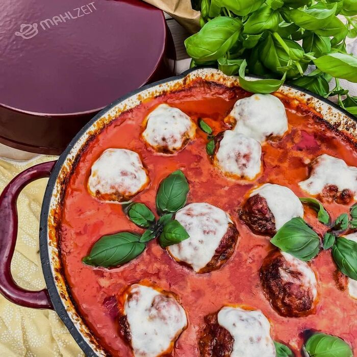 Чавунна емальована сковорода Mahlzeit Ø 29 см Темна вишня Чавунна сковорода з двома ручками і двома носиками Чавунна сковорода, ск