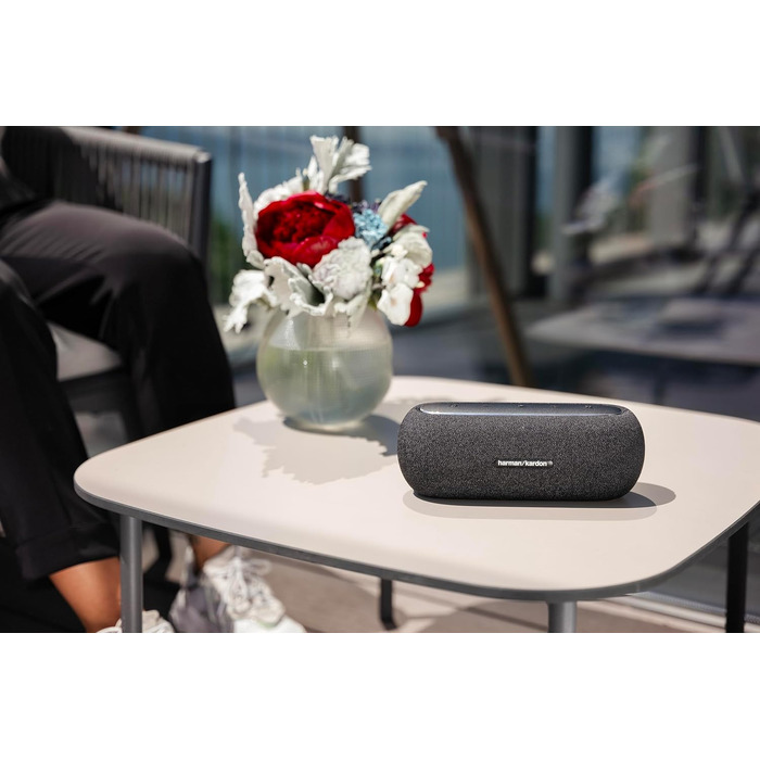 Колонка Harman Kardon Luna чорного кольору - Портативна, водонепроникна Bluetooth-колонка - До 12 годин роботи від акумулятора чор
