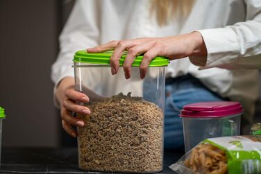 Диспенсер для мюслі MiraHome 1 л, набір з 5 предметів, білий Герметичні контейнери для зберігання з кришками Контейнери для зберігання продуктів з кришками Кухонні контейнери для зберігання, приготування та організації їжі 1 л (5 шт.) білий