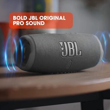 Колонка JBL Charge 5 чорного кольору - Водонепроникний портативний бумбокс з інтегрованим банком живлення - Один заряд акумулятора