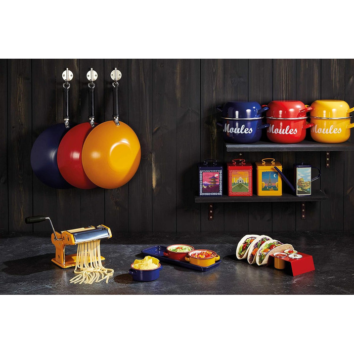 Машина для пасти KitchenCraft World of Flavours з нержавіючої сталі в подарунковій коробці, червона