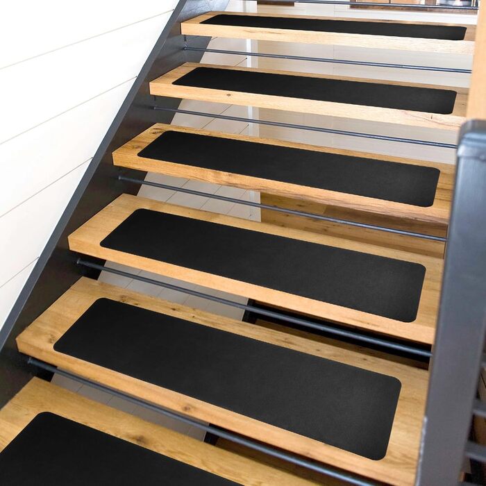 Протиковзкі килимки для сходів із синтетичного каучуку 15 шт. , килимки для сходів з нековзною гумовою основою, 76x20 см, включаючи клейку стрічку, чорного кольору. Комплект з 15 шт.