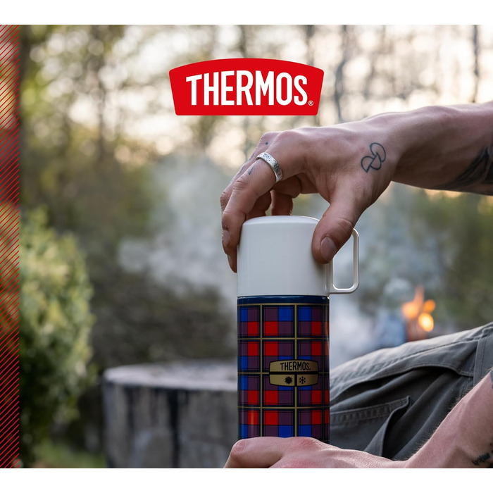 Пляшка для напоїв THERMOS REVIVAL 0,50 л, ретро-синій колір, термос з нержавіючої сталі, червона ізольована пляшка з чашкою для пиття, зберігає напої гарячими 18 годин / холодними 24 години, можна мити в посудомийній машині, герметична, без BPA, синій кол