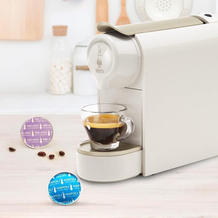 Кавоварка еспресо для алюмінієвих капсул, суперкомпактна, резервуар на 500 мл, 50 відсотків переробленого пластику, темно-коричневий