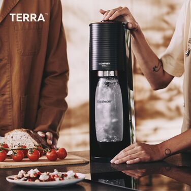 Виробник газованої води SodaStream TERRA Promopack з балоном CO2 та пластиковою пляшкою, яку можна мити в посудомийній машині, чорний, висота 44см