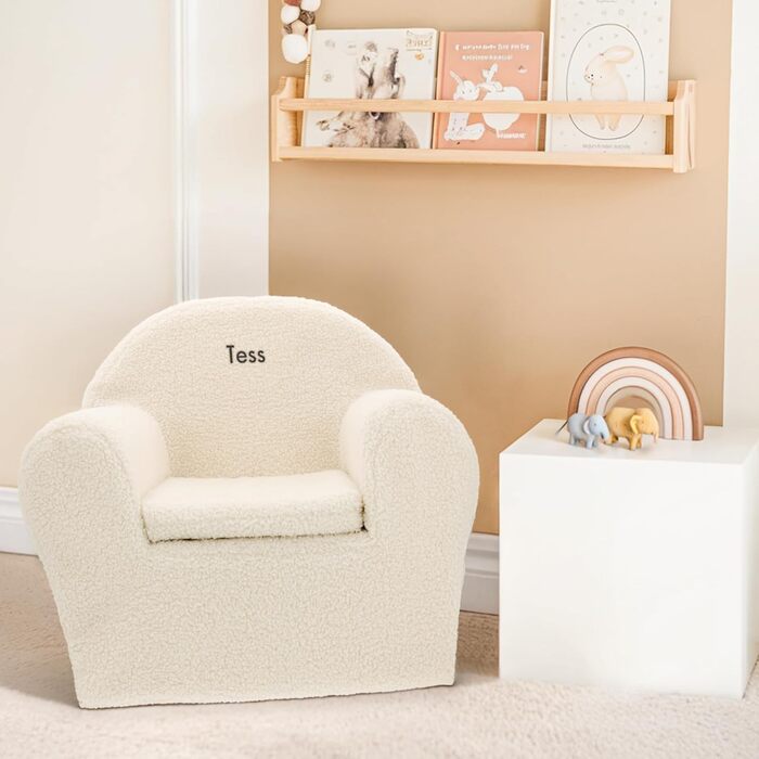 Дитяче крісло &quotВаш сюрприз&quot з іменем - Персоналізоване дитяче крісло з іменем або текстом, виготовлене з бавовни для хлопчиків та дівчаток віком від 1 до 4 років (Білий - Тедді)