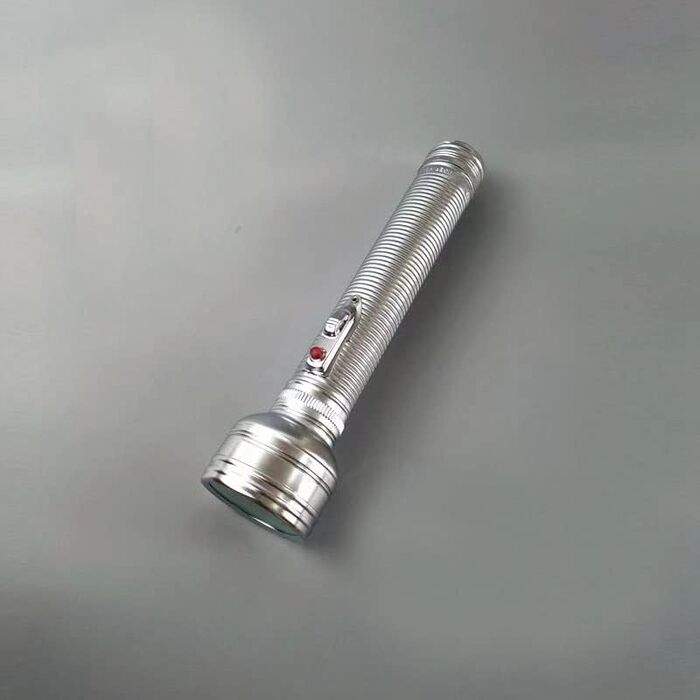 Ретро-ностальгічний портативний ліхтарик, старомодний ностальгічний ліхтарик, простий ліхтарик для дому у вінтажному стилі, потужний яскравий ліхтарик, ностальгічний