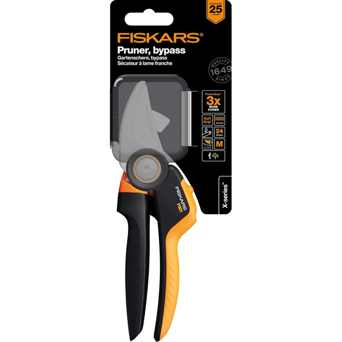 Садові ножиці Fiskars Bypass M, X-серія PowerGear, P921, З ручкою, що обертається, Для свіжих гілок та сучків, Антипригарне покриття, Леза з нержавіючої сталі, Довжина 20,1 см, Чорний/Помаранчевий, 1057173 X-серія P921