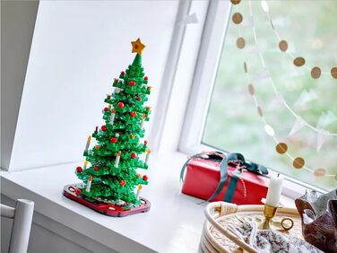 Конструктор LEGO Christmas Tree 40573, 784 деталі, різдвяна тематика