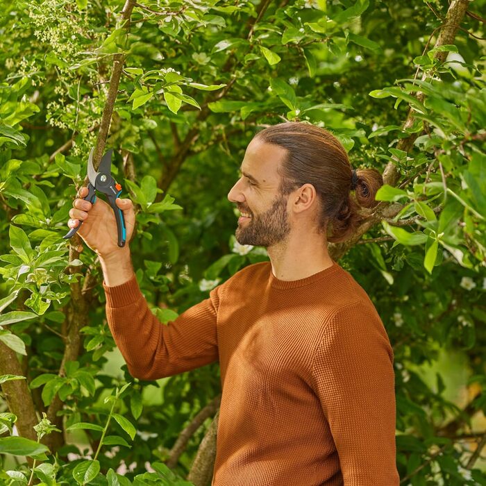 Садові ножиці Gardena PremiumCut Pro, обхідний розріз, для свіжої деревини, діаметр різу 24 мм, ергономічні ручки, леза PowerCoating, виготовлені в Німеччині (12251-20) Свіжа деревина 24 мм