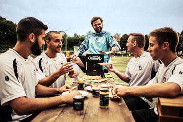 Гриль SEVERIN Raclette з натуральним каменем гриля та пластиною для гриля, раклет з антипригарною пластиною для гриля та 8 сковородами, настільний гриль на 8 осіб, макс. 1300 Вт, чорний, поворотний регулятор RG 2371 з індикатором