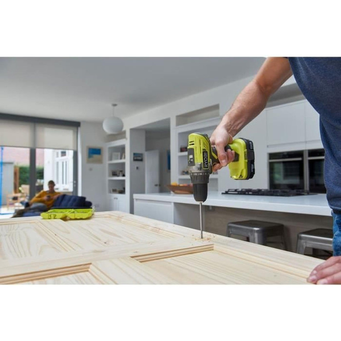 Дриль-шуруповерт Ryobi Oneplus 2 швидкості 18 В - 2 акумулятора LithiumPlus 4,0 Ач і 1,5 Ач - 1 швидкий зарядний пристрій - R18DD3