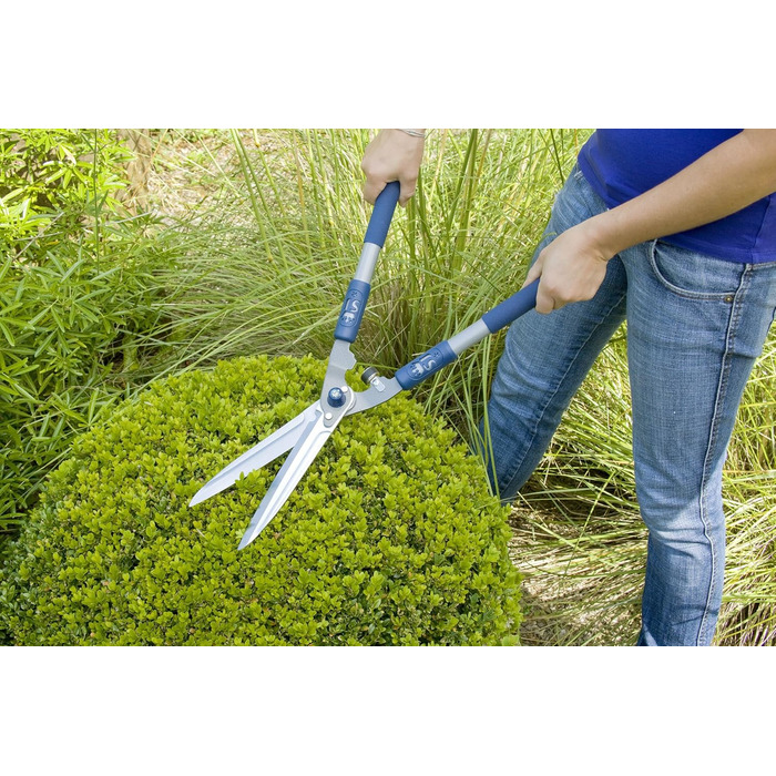 Садові ножиці Spear & Jackson 4862RSA Razorsharp Active Hand легко ріжуть товстіші стебла, хромовані леза з вуглецевої сталі 230 мм, трубчасті сталеві ручки з мяким покриттям.