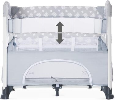 Ліжечко-колиска Hauck Baby Sleep N Care Plus Travel Bed Crib, від народження до 9 кг, з відкидною бічною панеллю, відділенням для зберігання та 2 кишенями, компактно складається, включаючи сумку для перенесення складну основу (Teddy Grey) Sleep N Care Plu