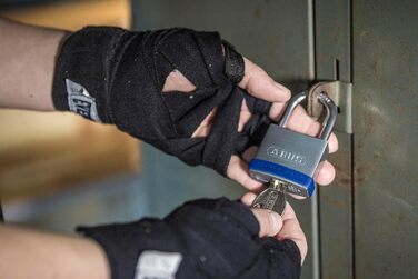 Замок навісний Silver Rock 5/40 з масивного цинку - набір 2 шт. - з силіконовою захисною рамкою - для підвалів та ін. - рівень безпеки ABUS 5 - Синьо-сріблястий набір, 40 мм, стандартна дужка
